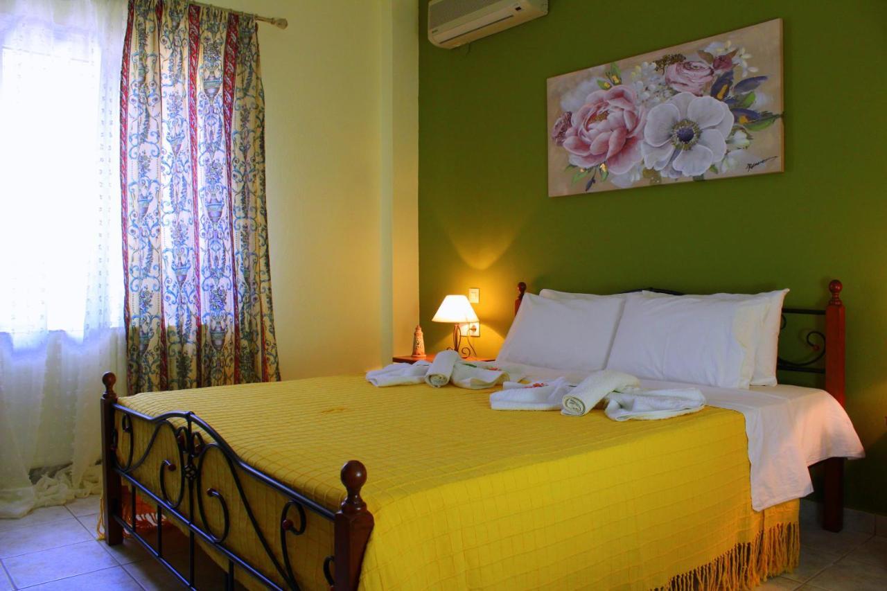Tzaneria Apartments Skiathos Kanapitsa  Ngoại thất bức ảnh