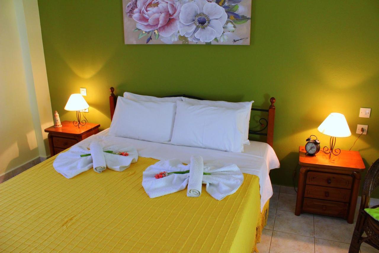 Tzaneria Apartments Skiathos Kanapitsa  Ngoại thất bức ảnh
