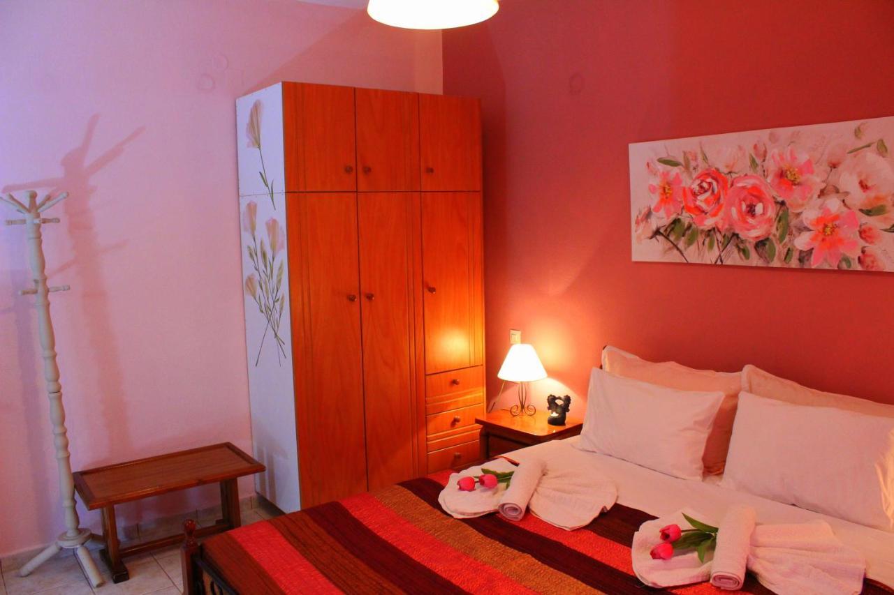 Tzaneria Apartments Skiathos Kanapitsa  Ngoại thất bức ảnh