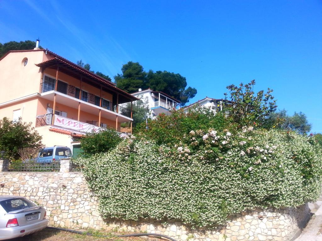 Tzaneria Apartments Skiathos Kanapitsa  Ngoại thất bức ảnh